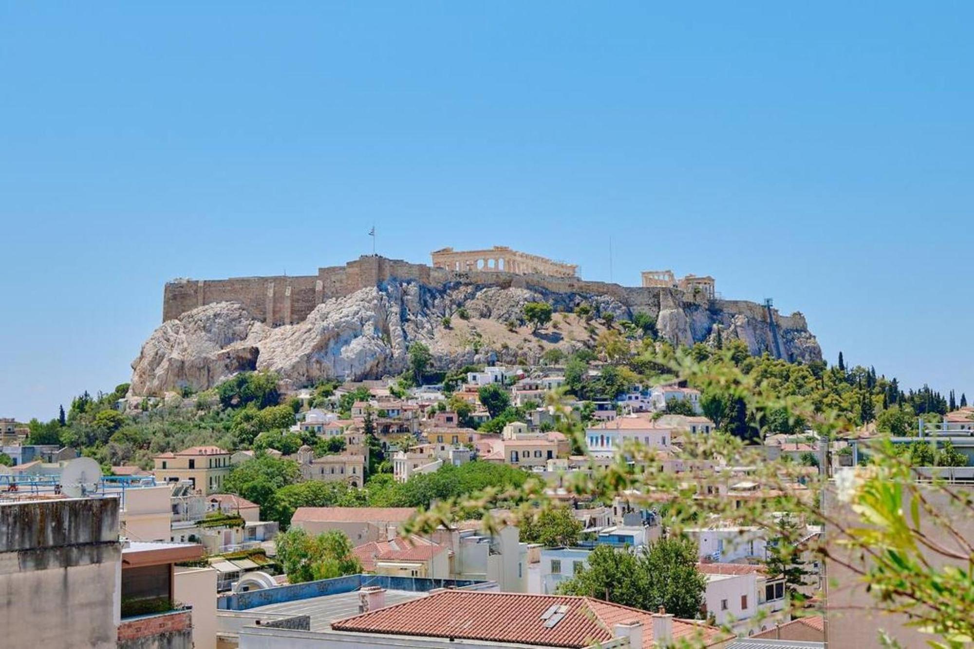 360 View In Roof Top Appartment With Patio Athens Exterior photo