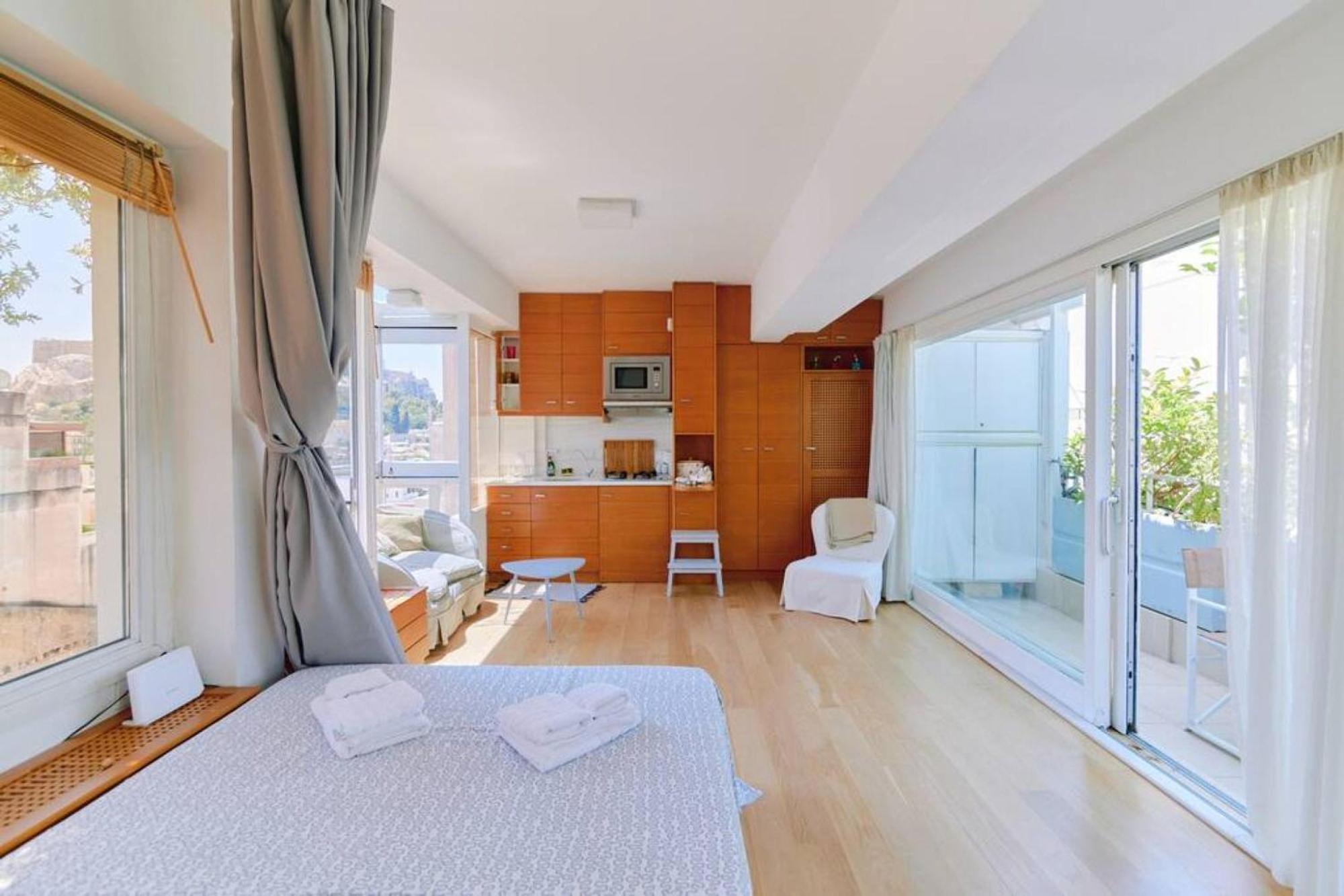 360 View In Roof Top Appartment With Patio Athens Exterior photo